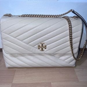 Tory Burch- KIRA CHEVRON CONVERTIBLE SHOULDER BAG